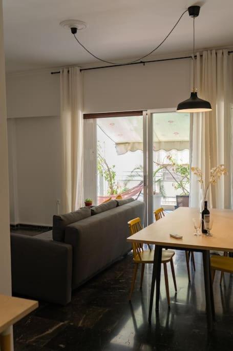 Saffron Apartment In Central Aten Exteriör bild